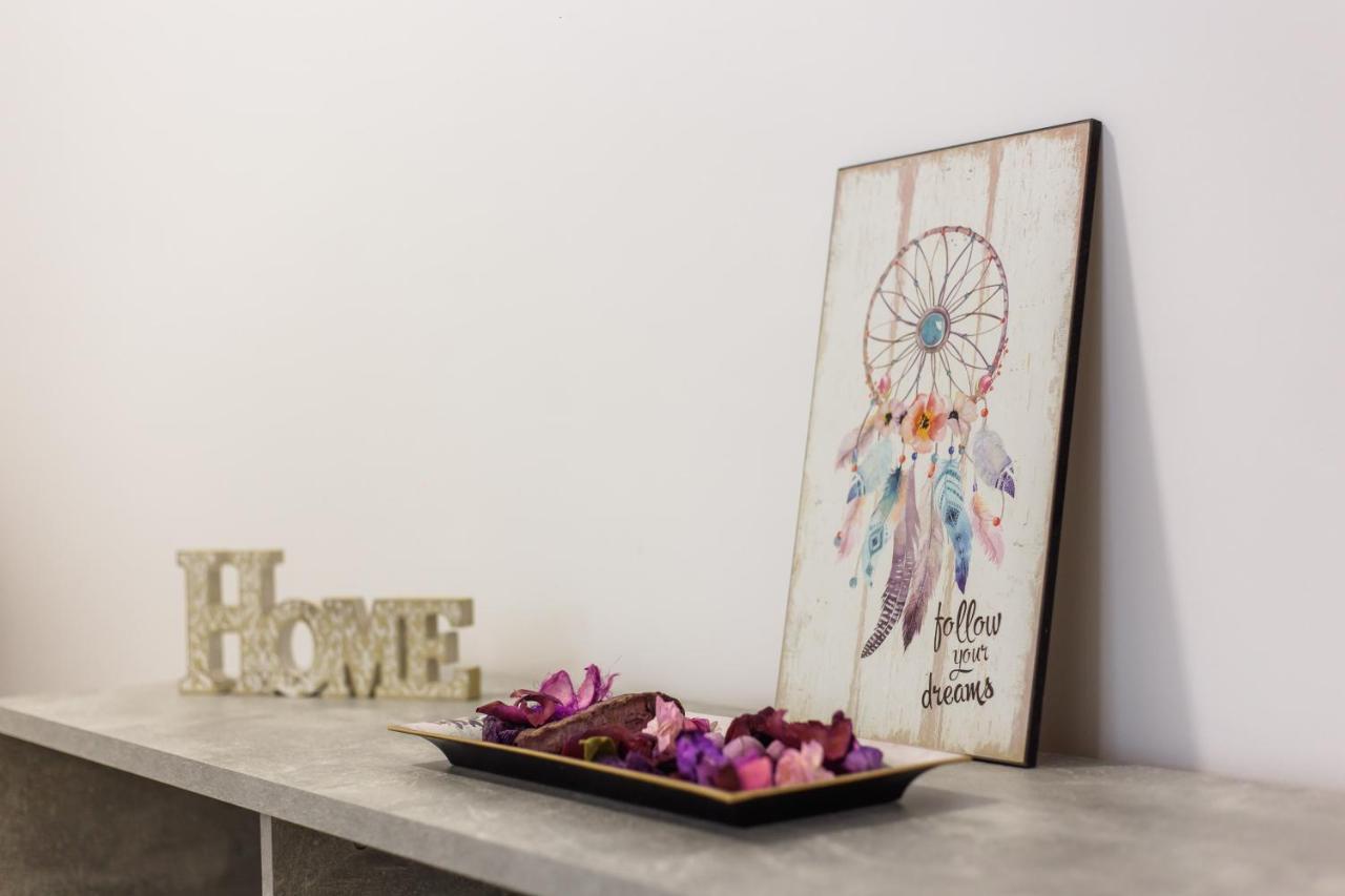 Lovely Home At West Residence Oradea Extérieur photo
